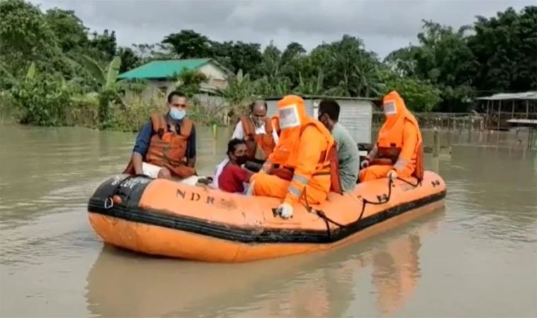 Assam: NDRF Teams Rescue Over 1,000 People In Flood-hit Districts ...